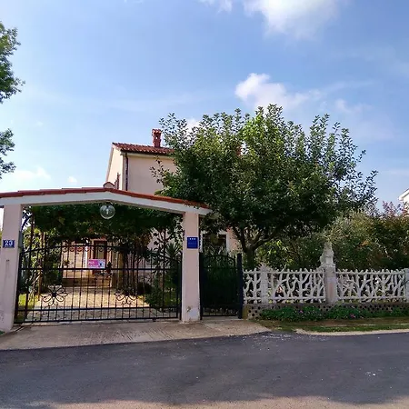 Apartment Gracijana Poreč Kültér fotó